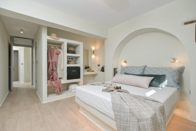 feature image bedroom 3 armelina 0180